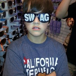 Meet your Posher, Tomasa